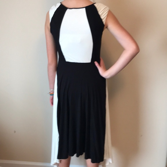 NWOT Ann Taylor size 2 color block high low dress - Picture 3 of 5